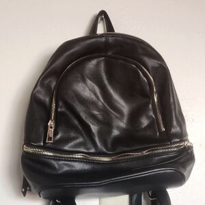 MADISON WEST black BACK PACK purse 12x12x5 adjustable straps QUICK SHIP p51